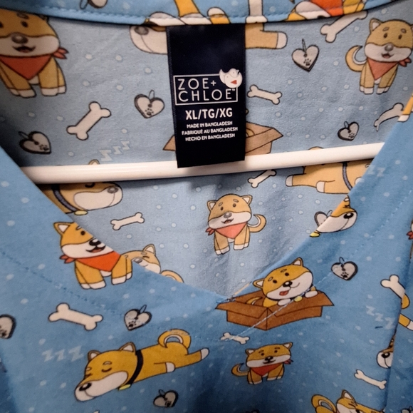 Zoe and Chloe Shiba Inu scrubs top - Picture 2 of 3